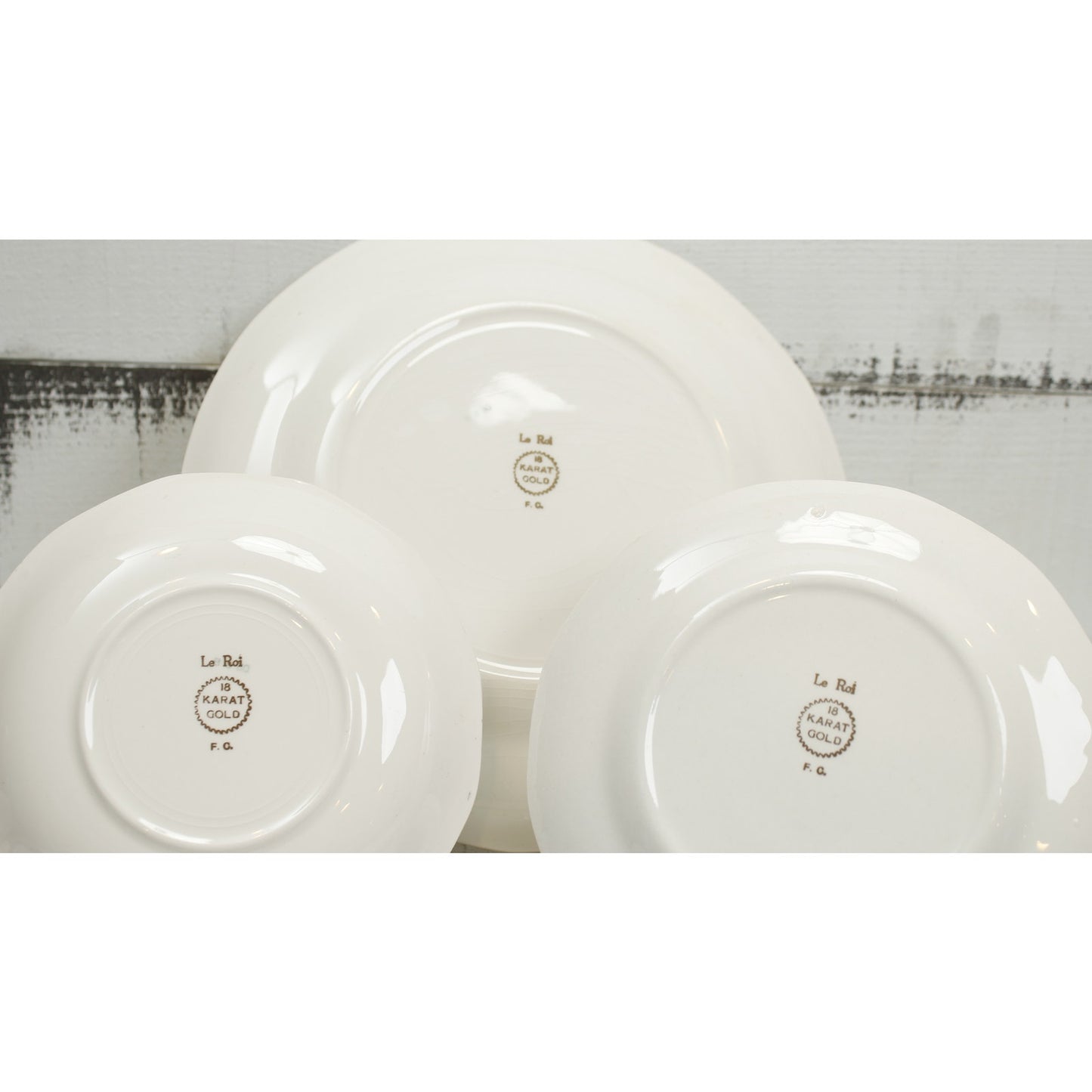 La Roi French China 18K Gold Trim 3 Plates