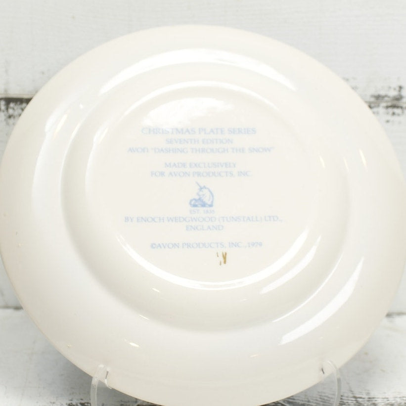 AVON Annual Christmas Plat 1979 Dashing Through the Snow